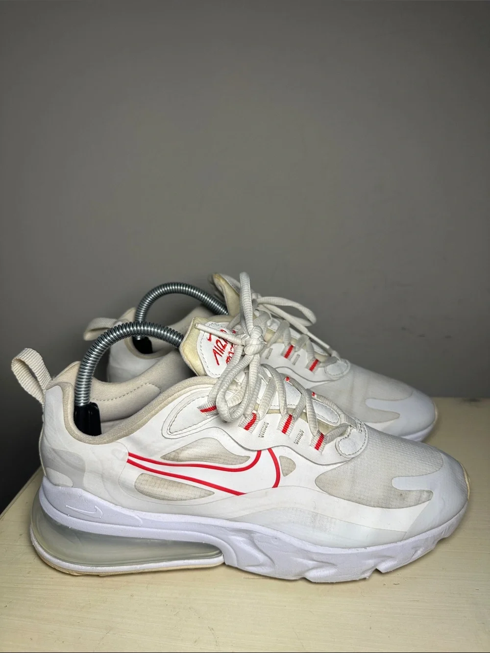 Nike air max 270 react summit White Sneakers with siren red accents